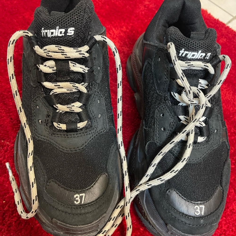 Balenciaga Triple S Sneakers - Picture 2 of 6